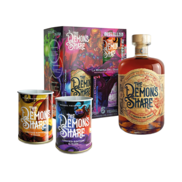 The Demons Share 6 éves rum ajándékcsomag két alumínium pohárral  (0,7L | 40%)